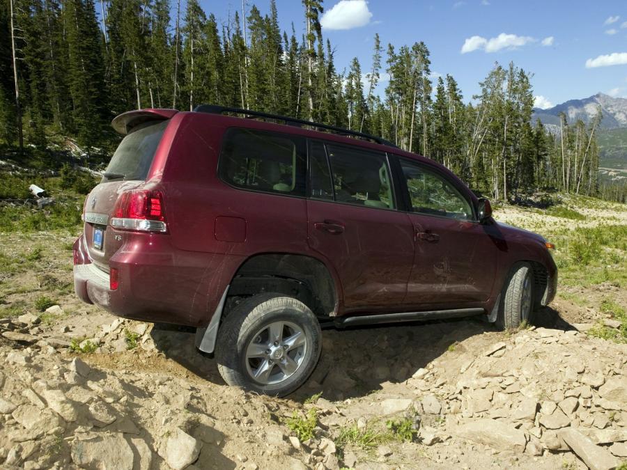  Toyota Land Cruiser 200 2007 года  (US) (фото 29 из 29)